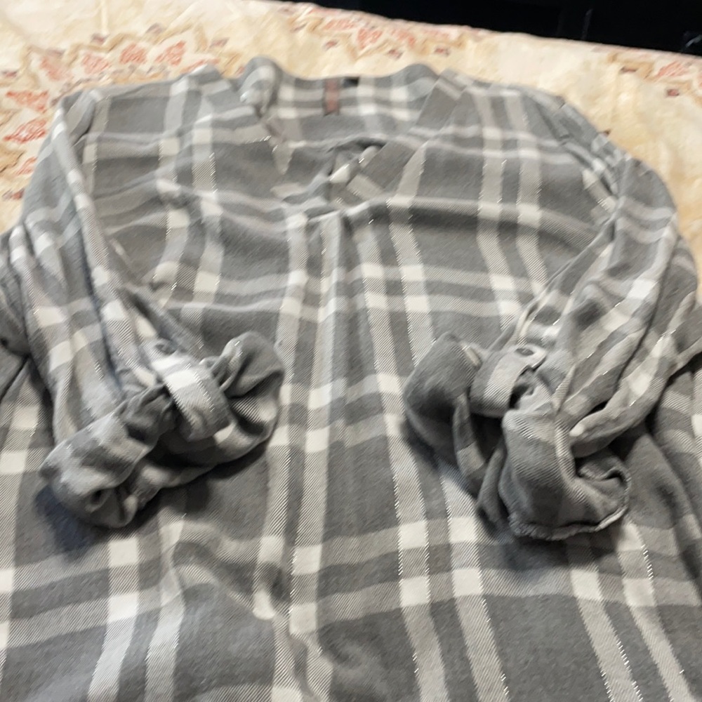 Soft flannel with button up roll up sleeves